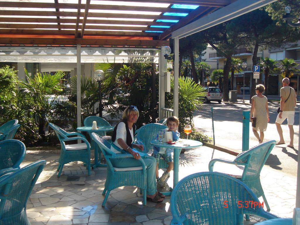 Hotel Da Giovanna Lignano Sabbiadoro Exterior photo